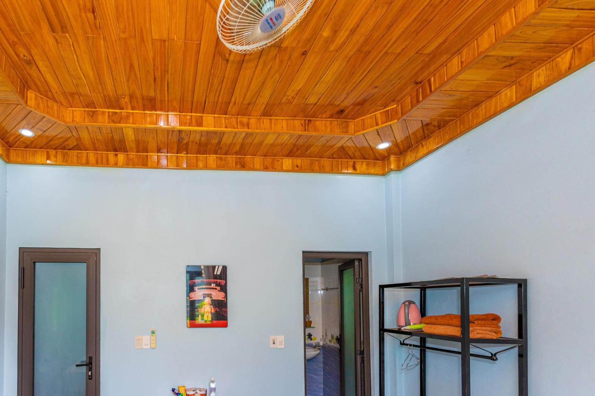 Son River Homestay Фонг Нха Екстериор снимка