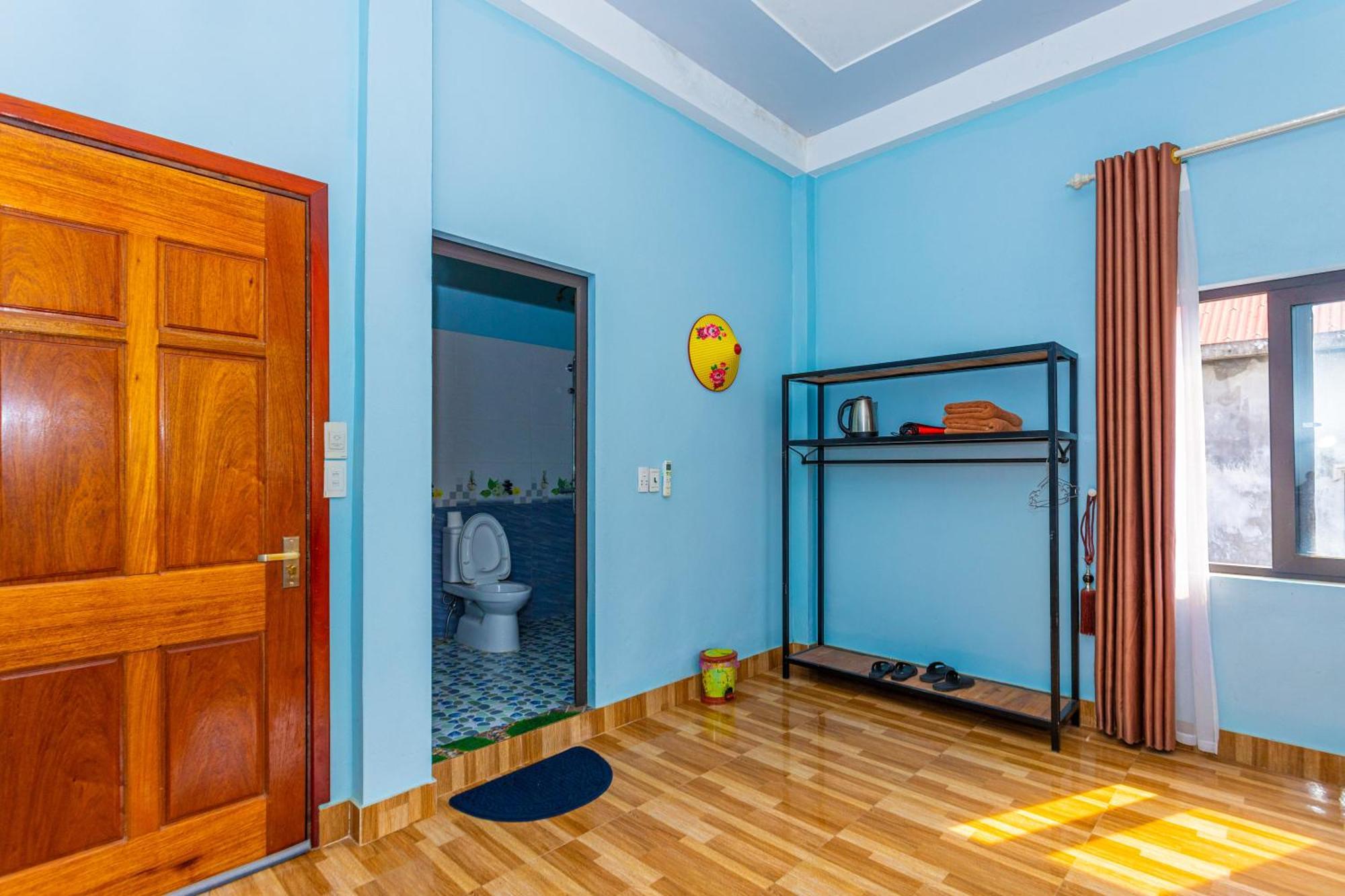 Son River Homestay Фонг Нха Екстериор снимка