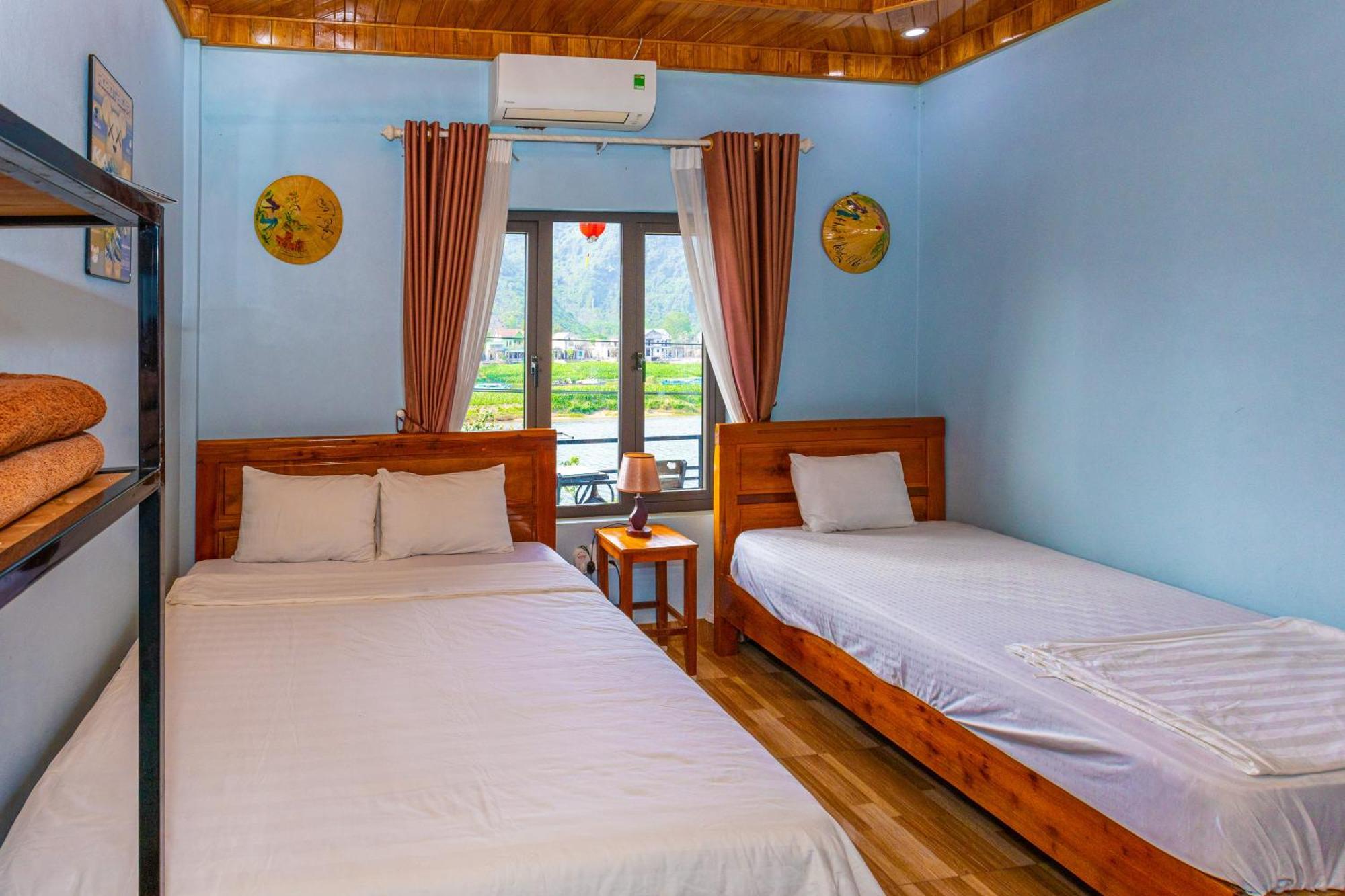 Son River Homestay Фонг Нха Екстериор снимка