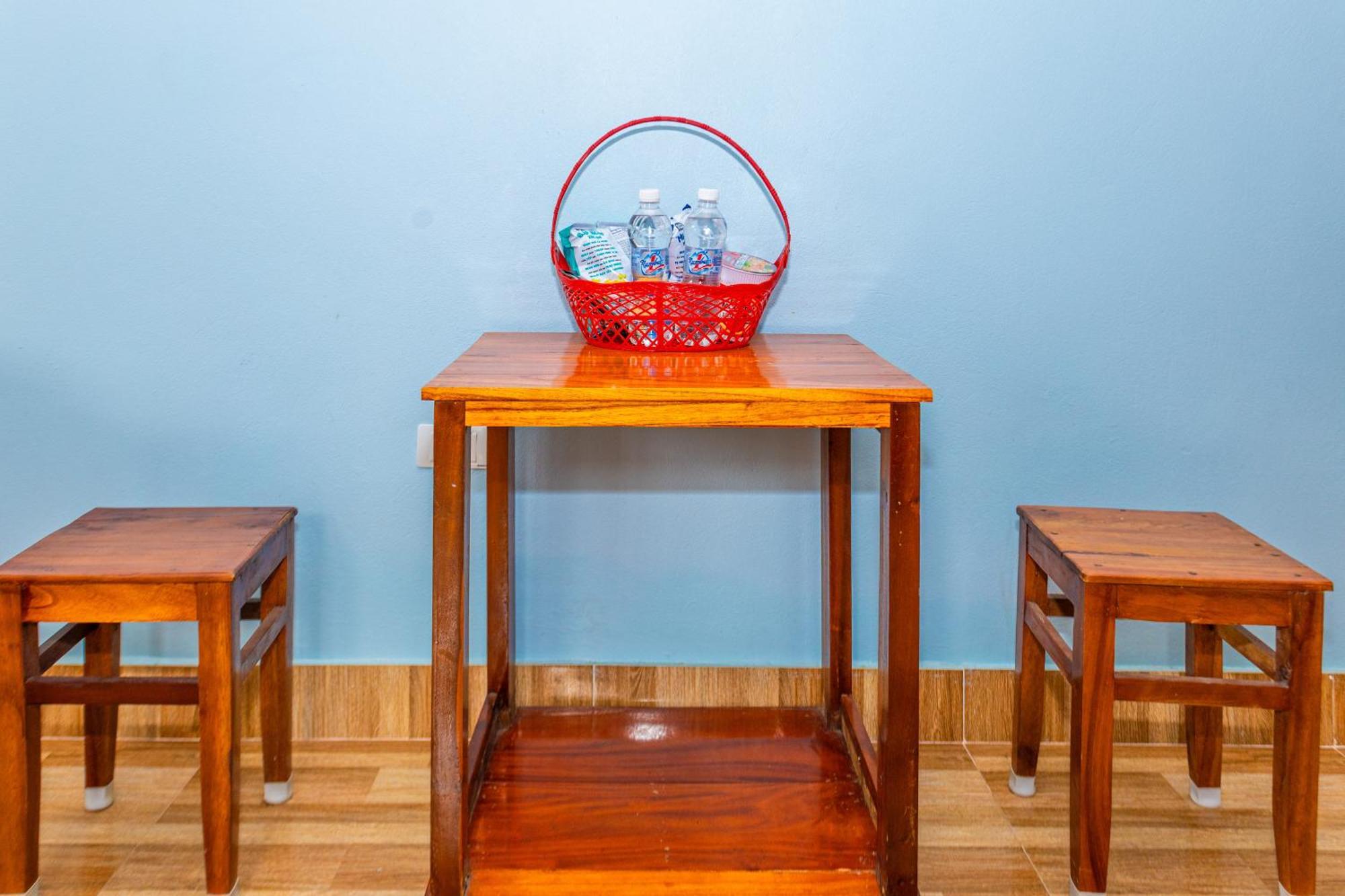 Son River Homestay Фонг Нха Екстериор снимка