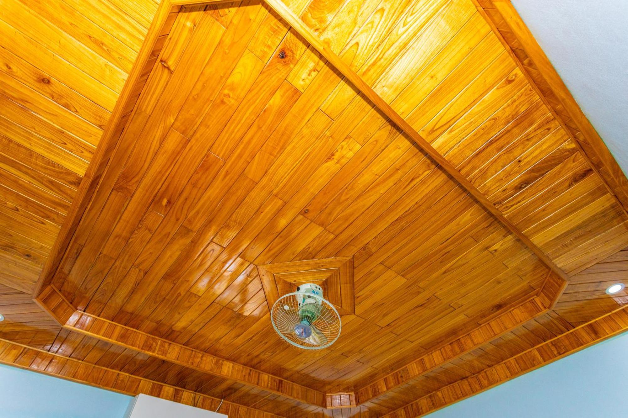 Son River Homestay Фонг Нха Екстериор снимка