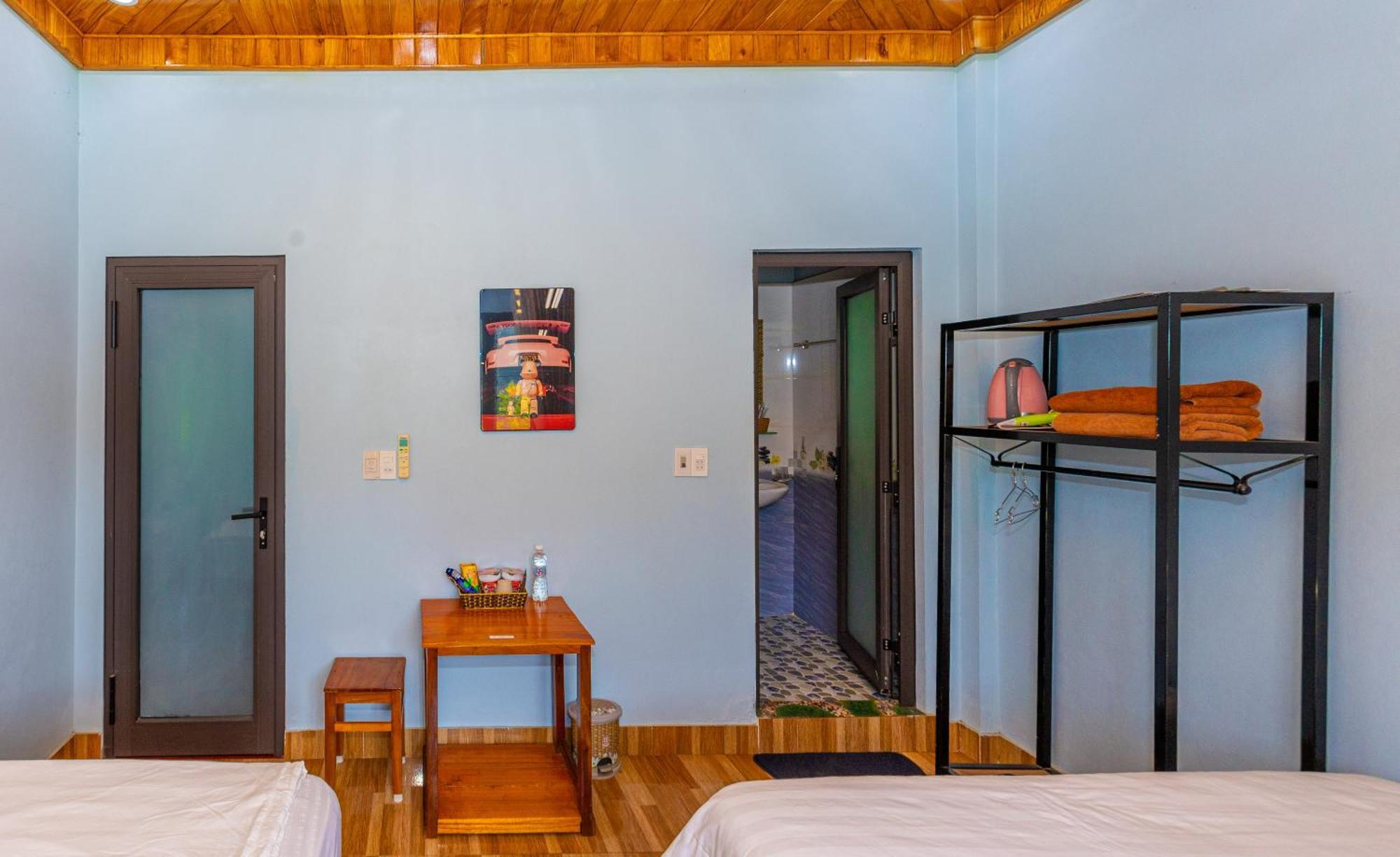 Son River Homestay Фонг Нха Екстериор снимка