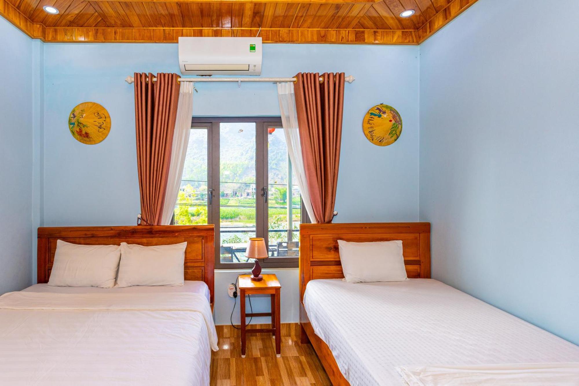 Son River Homestay Фонг Нха Екстериор снимка