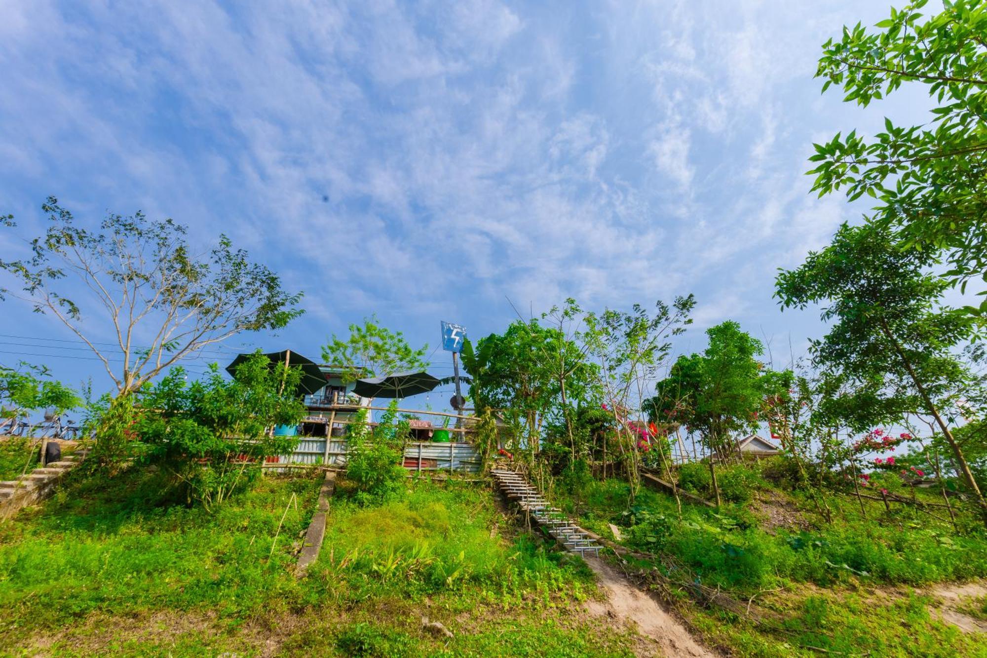 Son River Homestay Фонг Нха Екстериор снимка