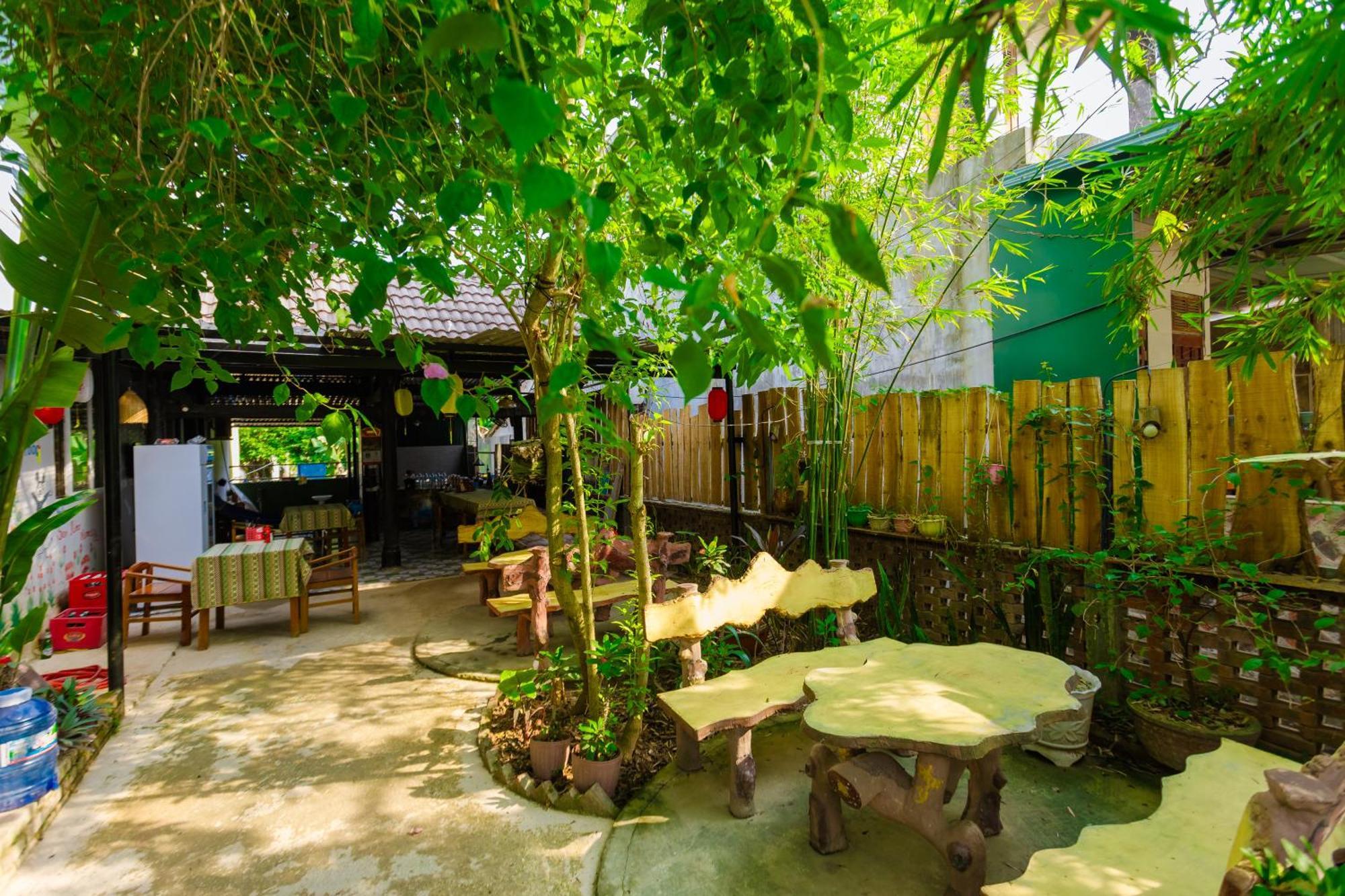 Son River Homestay Фонг Нха Екстериор снимка